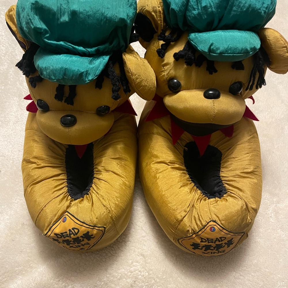 Grateful Dead Rasta Bear slippers.Green and Gold
